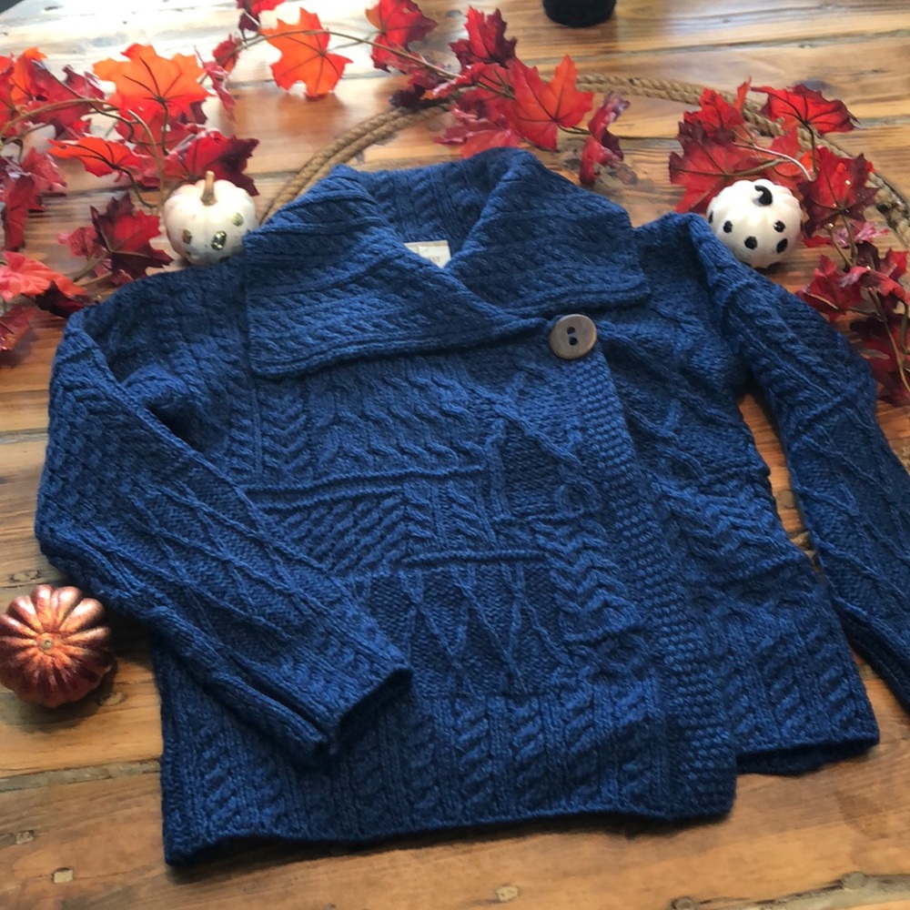 100% Wool True Irish Cardigan in blue